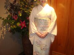 京都をイメージしたオシャレな料亭で、和服でお仕事しませんか？英会話を活用したい方もぜひ！